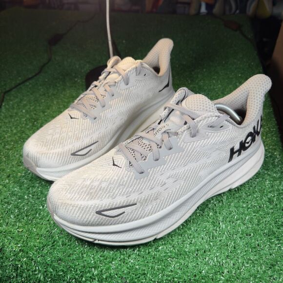 HOKA ONE ONE CLIFTON 9 - Men’s Running Shoes - SIZE 11D - Picture 1 of 9